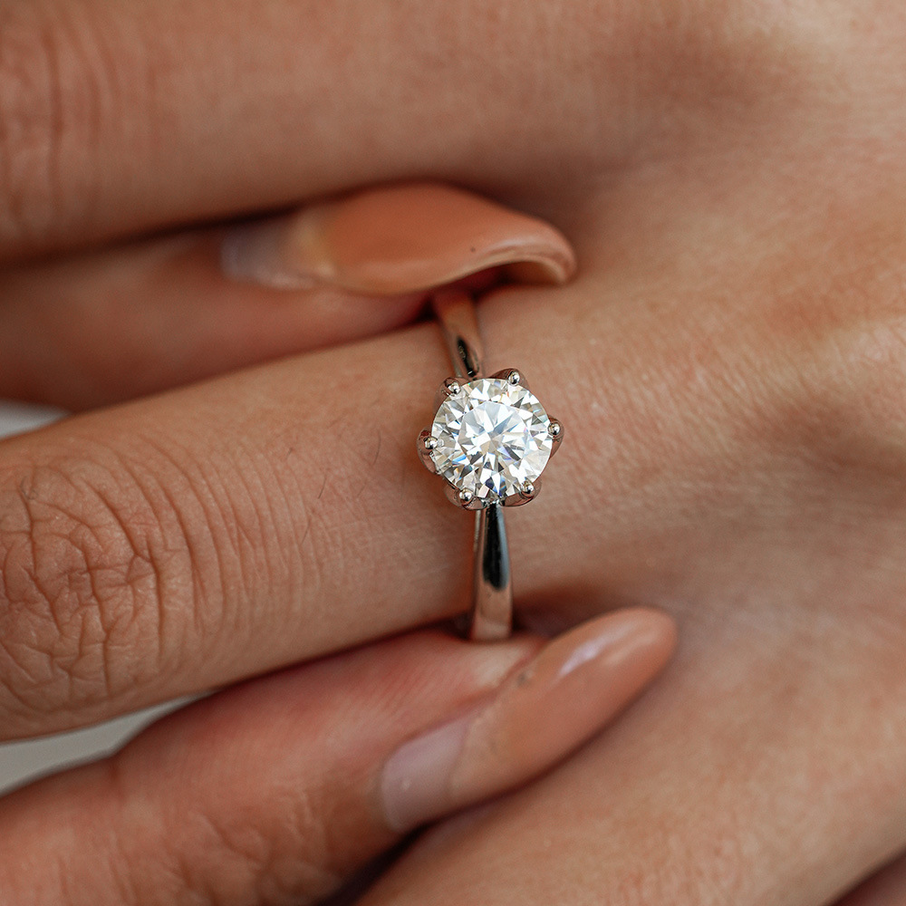 JoyceJelly Classic Six-Claw Mo - огляд і ціна Moissanite Engagement Ring 1 Carat