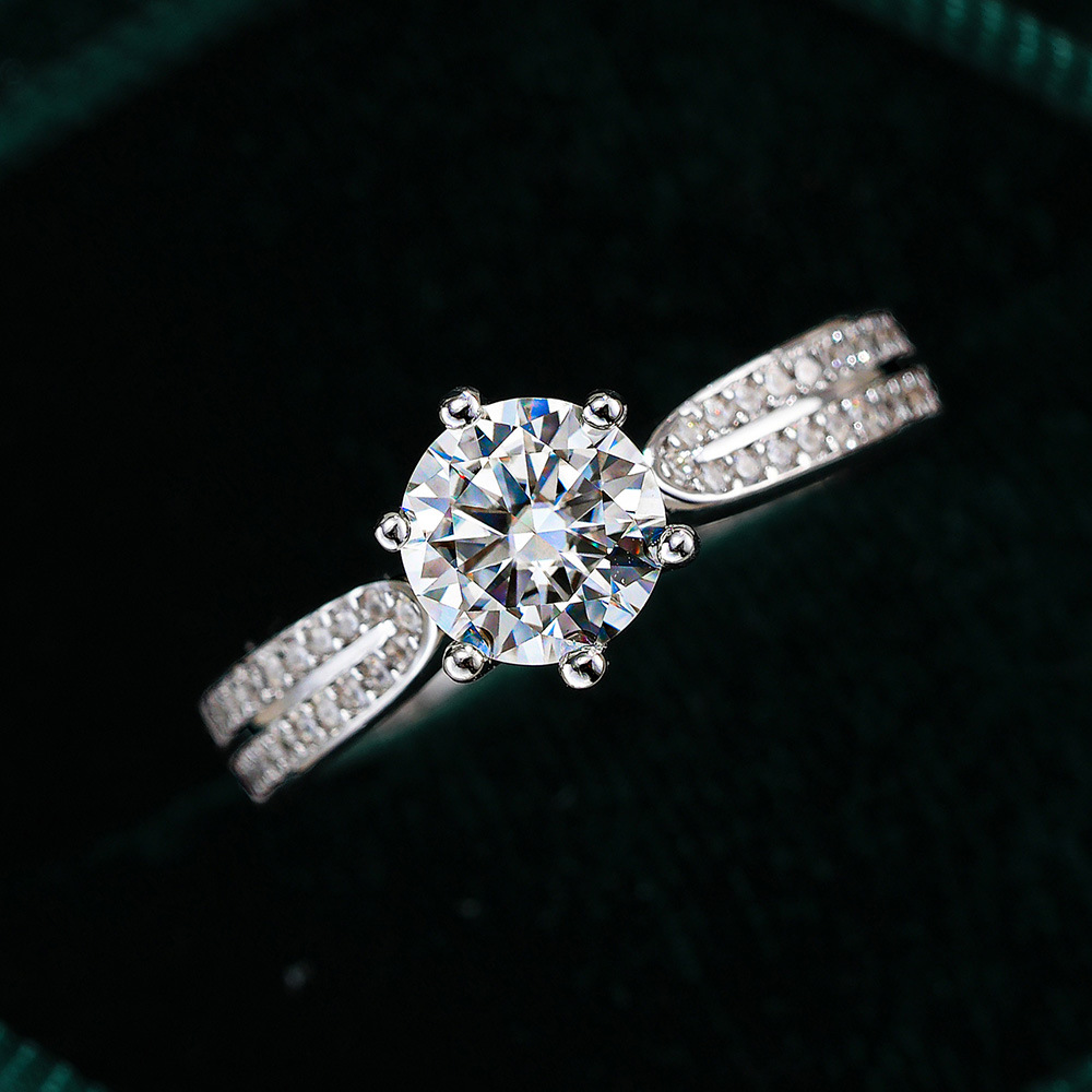 0.5/1/2/3 Carat Classic Six Cl - огляд і ціна Moissanite Engagement Ring 1 Carat